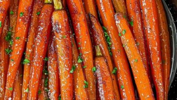 Brown Sugar Honey Glazed Carrots